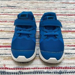 NIKE | Downshifter 8 Sneakers | Boys’ 10